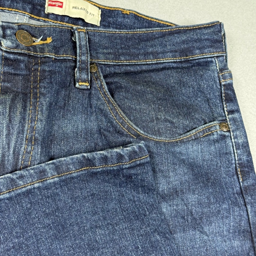 Wrangler Relaxed Fit Jeans Mens 34x29 Dark Wash Stretch Denim Blue Pants